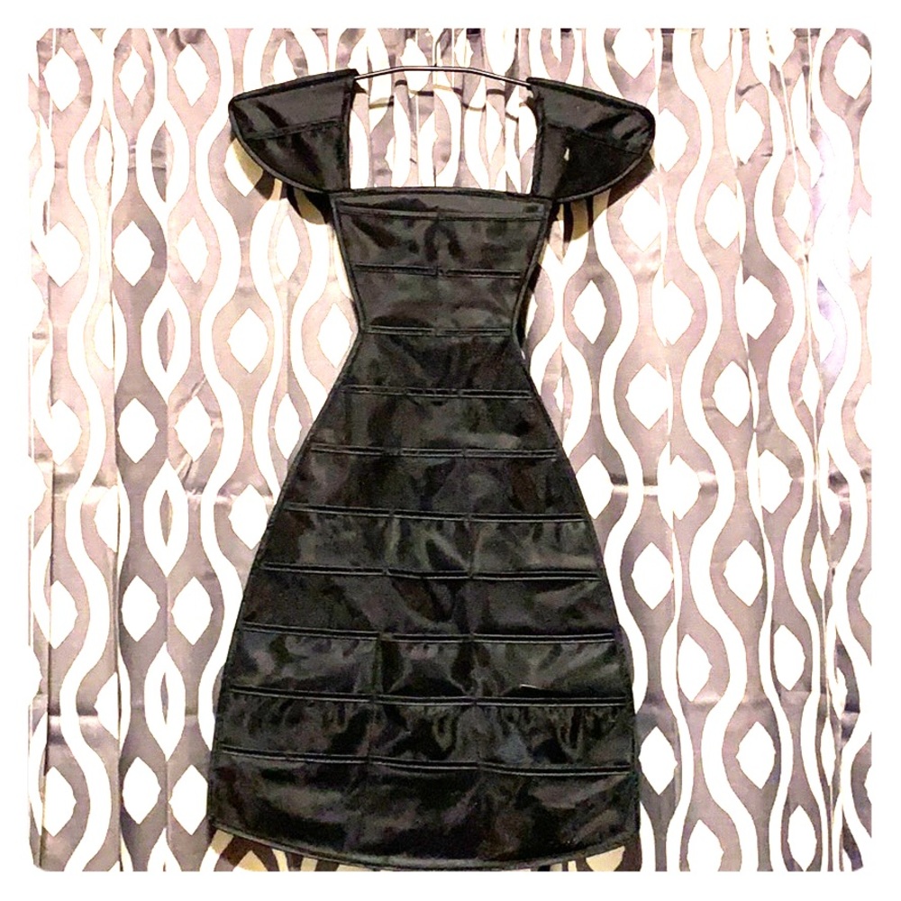Dress shaped jewelry organizer